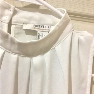 Forever 21 Tops - FOREVER 21 contemporary white collar tank Forever 21 Tops - FOREVER 21 contemporary white collar tank